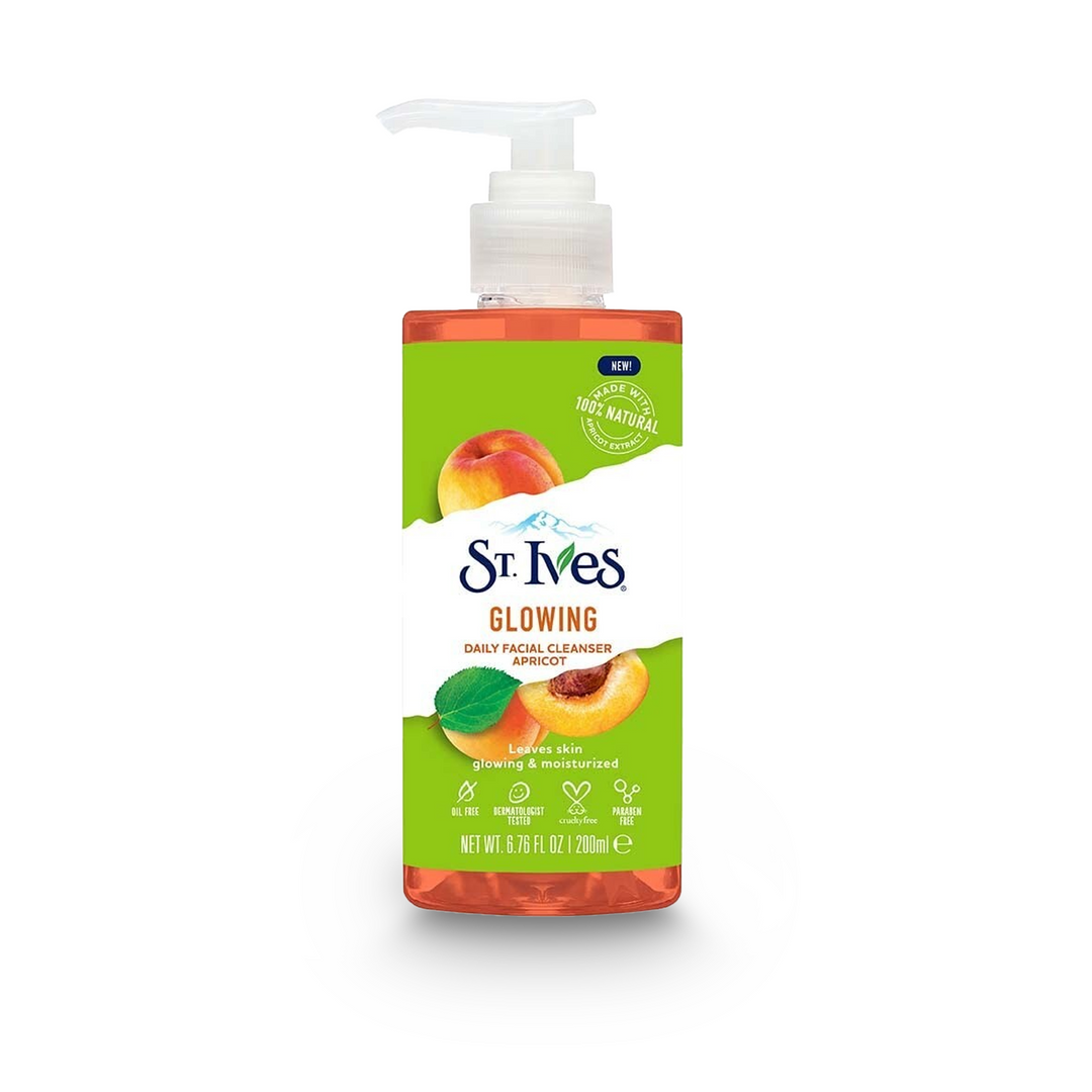 St. Ives Glowing Apricot Daily Facial Cleanser for a Radiant and Luminous Complexion (200 ml)